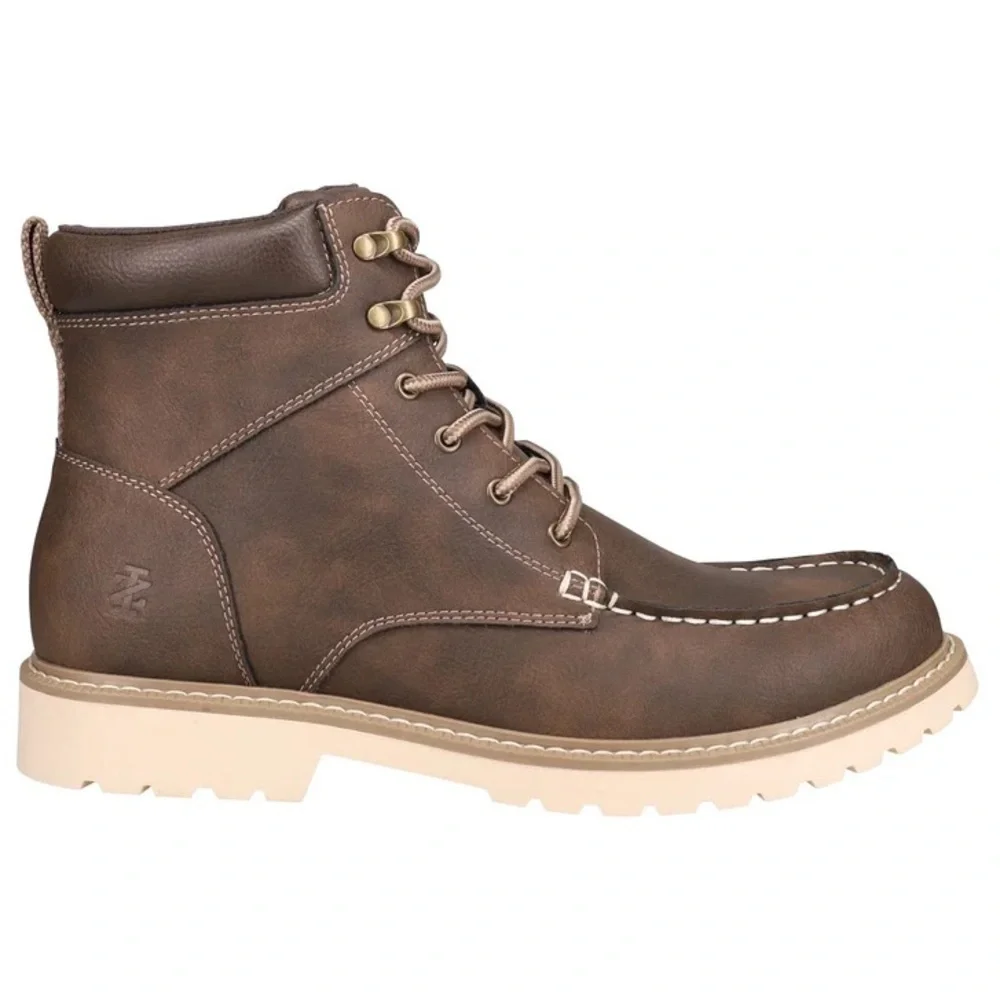 NIB Izod Miles lace-up boot